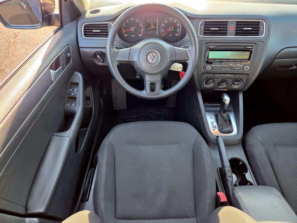 Used 2013 Black Volkswagen 2.0L S image 17