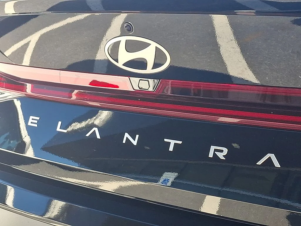 New 2026 Black Hyundai SEL Sport image 11