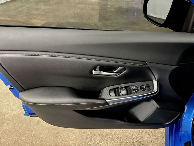 Used 2022 Blue Nissan SR image 14
