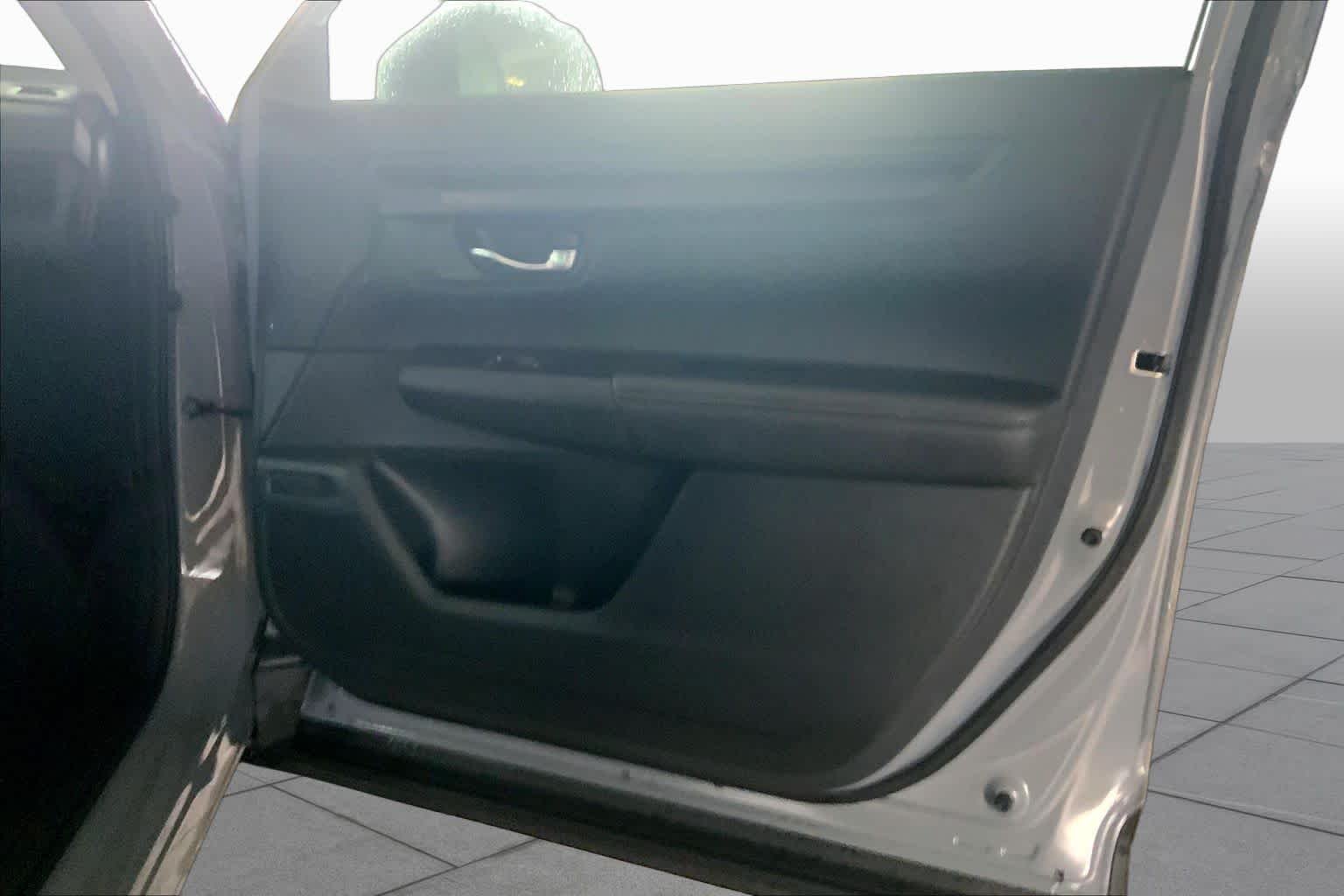 Used 2026 Urban Gray Pearl Honda EX image 22