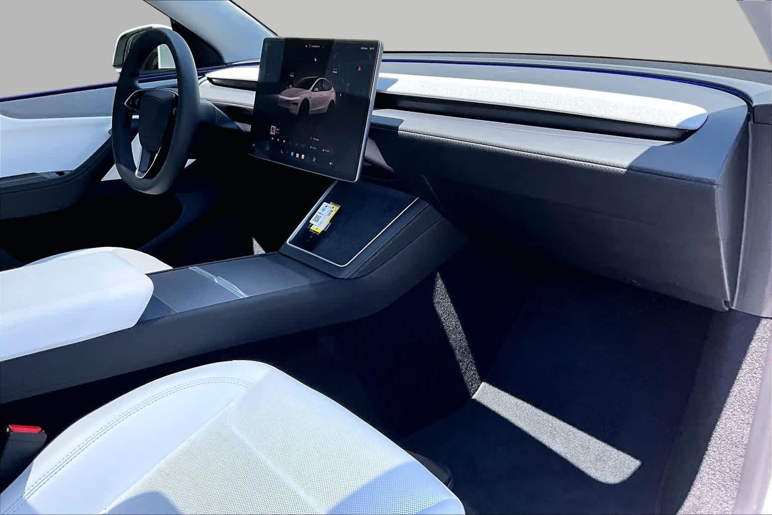 Used 2026  Tesla  image 17