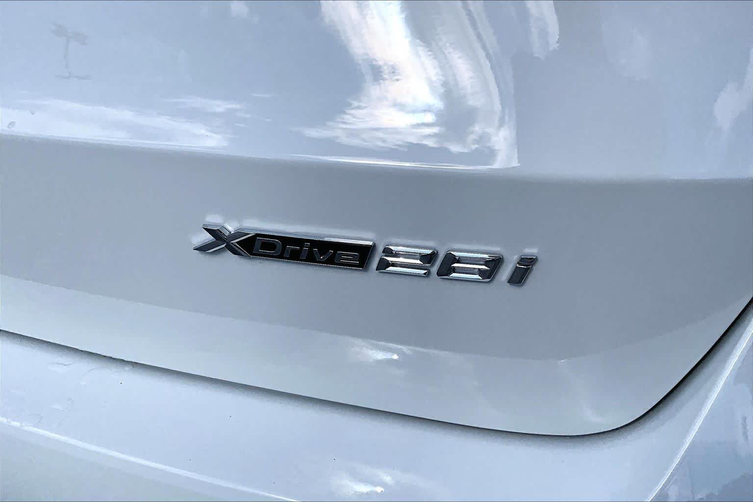 Certified Used 2023 Alpine White BMW xDrive28i image 10