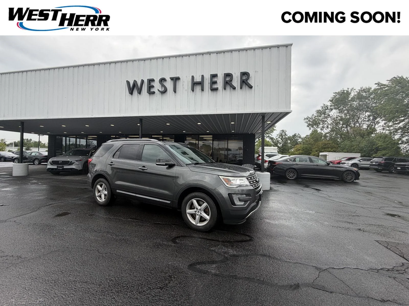 2017 Ford Explorer XLT 4WD photo