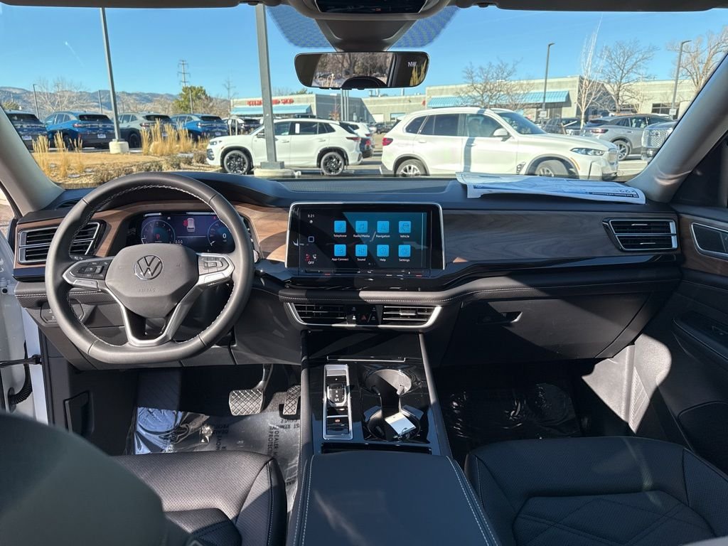 New 2026 Opal White Pearl Volkswagen 2.0T SE w/Technology image 12