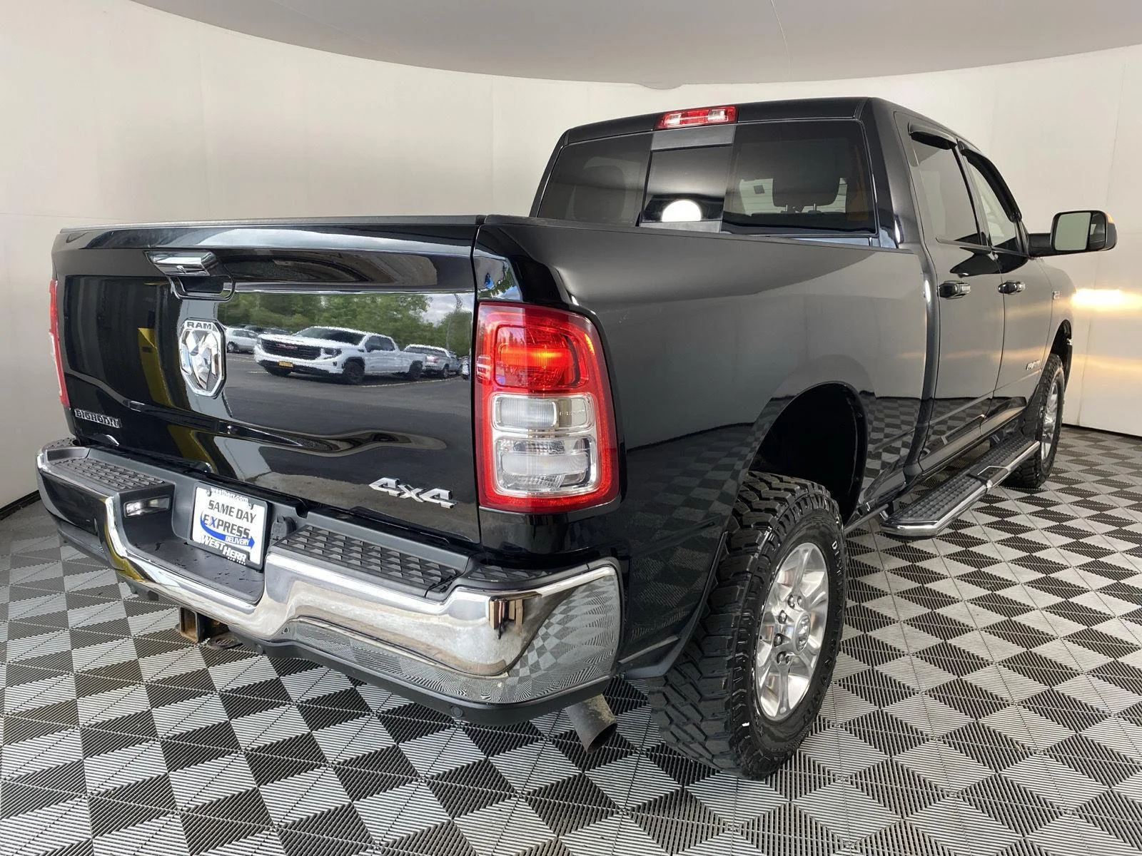 Used 2019 Diamond Black Crystal Pearlcoat Ram Big Horn image 5