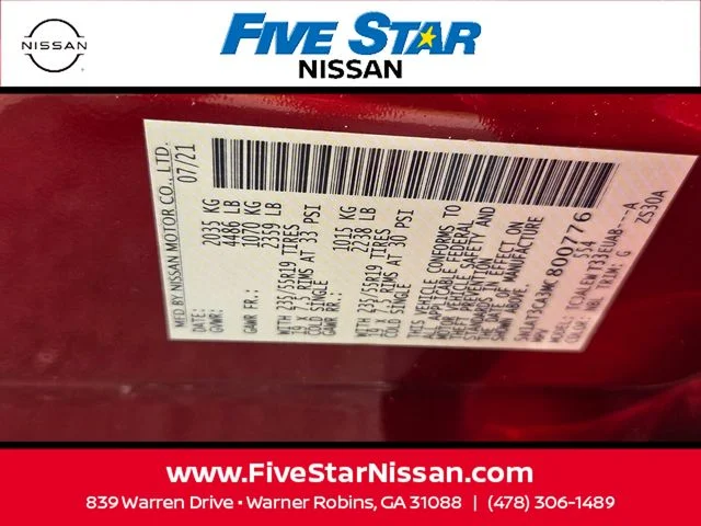 Used 2021 Red Nissan SL image 18