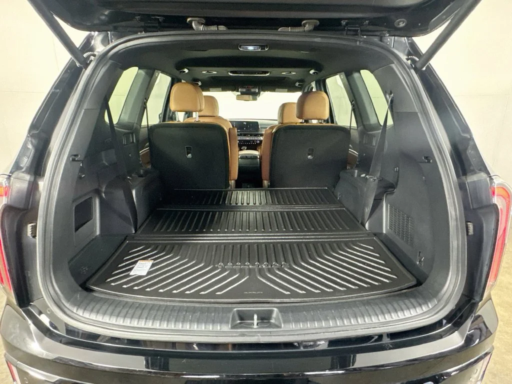 Used 2024 Black Kia EX X-Line image 34
