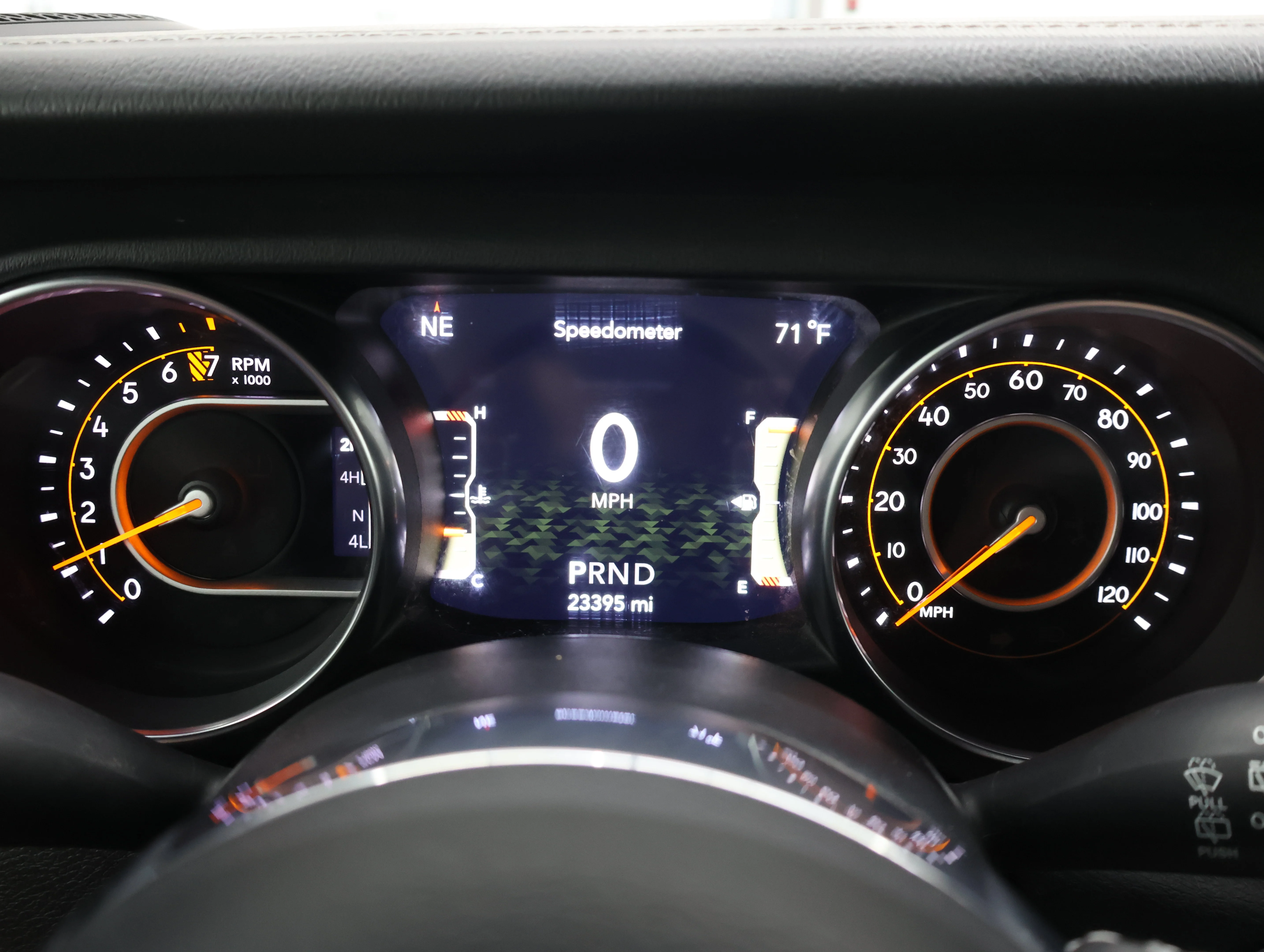 Used 2022 Hydro Blue Pearlcoat Jeep Unlimited Sahara image 9
