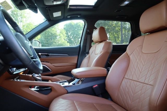 Used 2025 Ebony Black Kia EX X-Line image 18