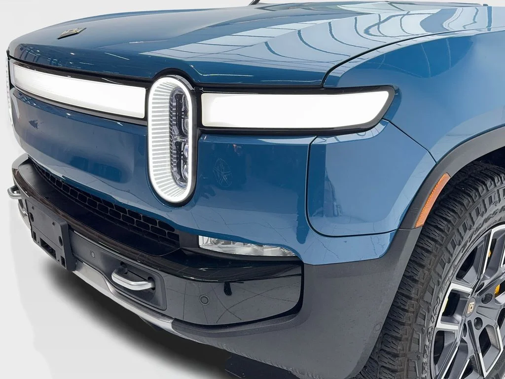 Used 2022 Green Rivian Adventure NAV,CAM,PANO,CLMT STS,BLIND SPOT image 6