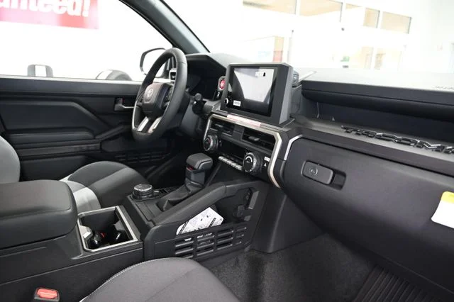 2026 Toyota Tacoma TRD Sport - Photo 15