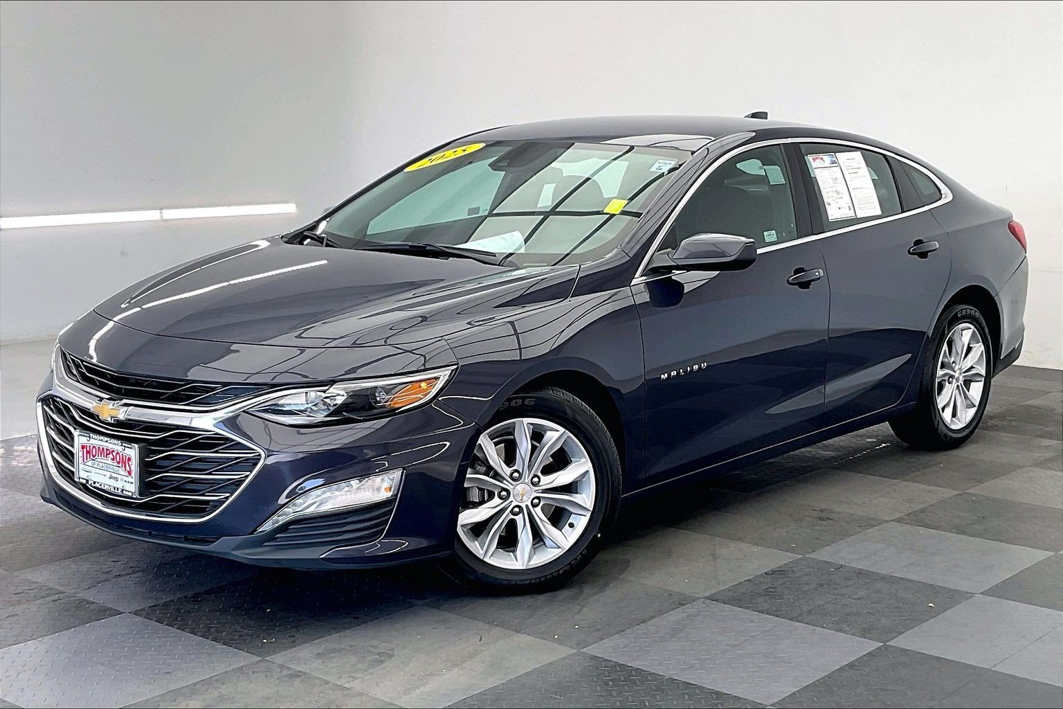 Used 2025 Night Shade Metallic Chevrolet LT image 12