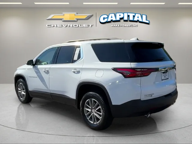 Used 2023 SUMMIT WHITE Chevrolet LT Cloth image 3