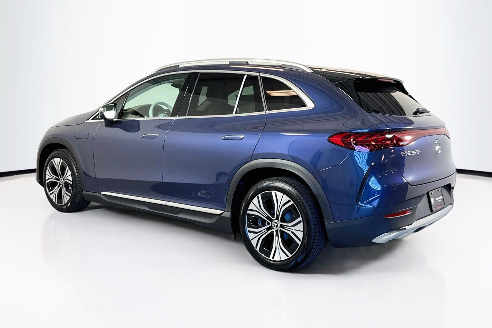 New 2026 Twilight Blue Metallic Mercedes-Benz EQE 320+ image 7
