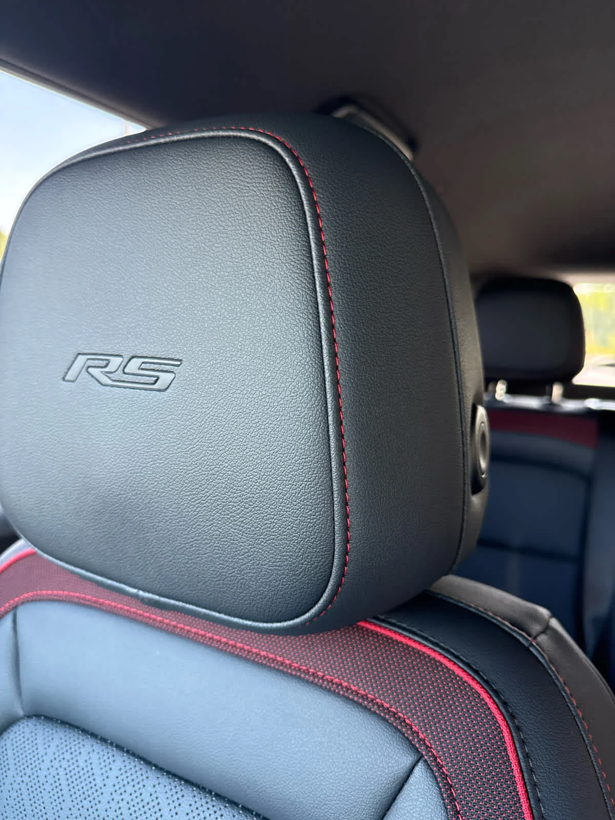 2027 Chevrolet Equinox RS - Photo 14