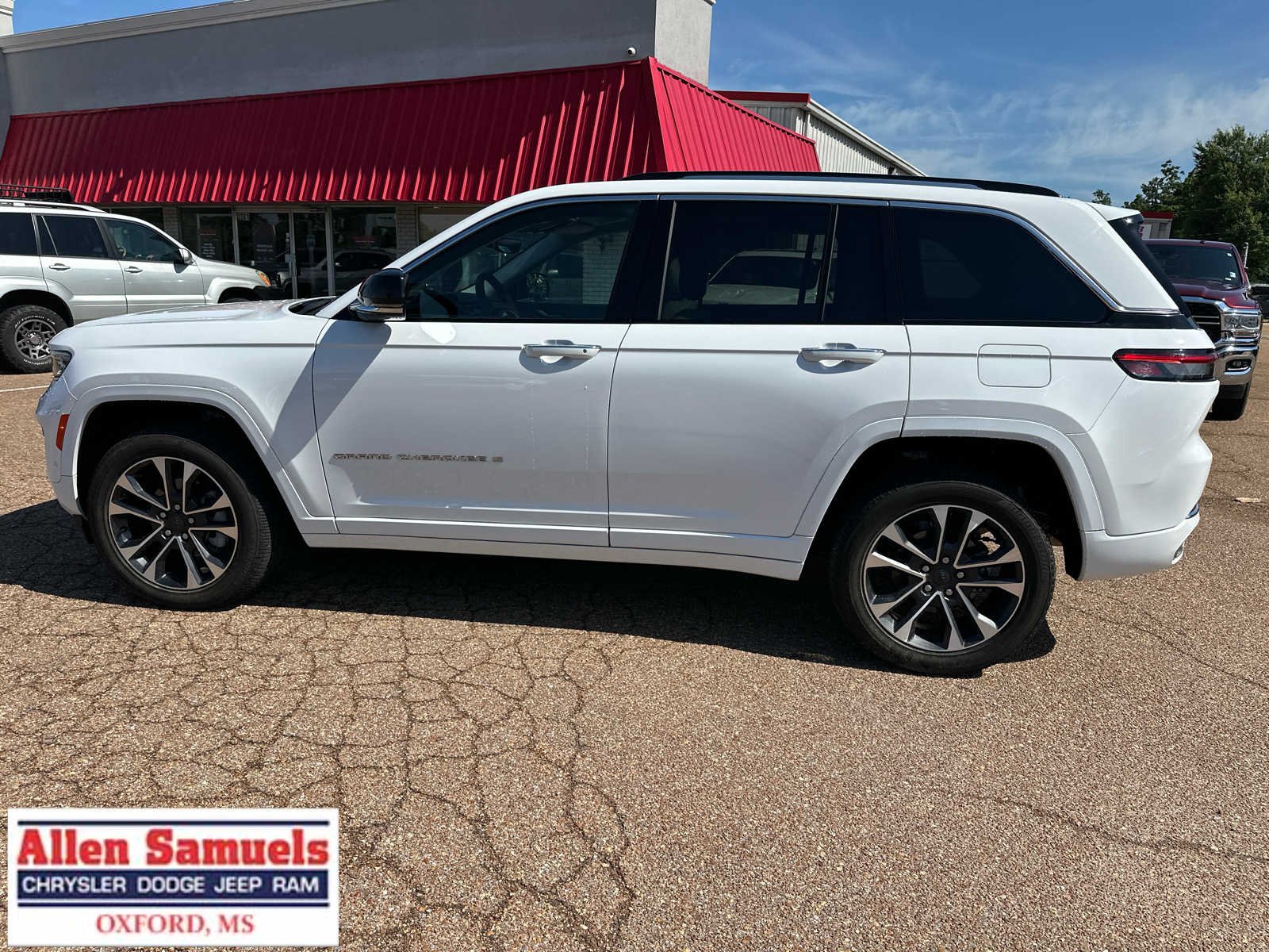 Used 2023 Bright White Clearcoat Jeep Overland image 6