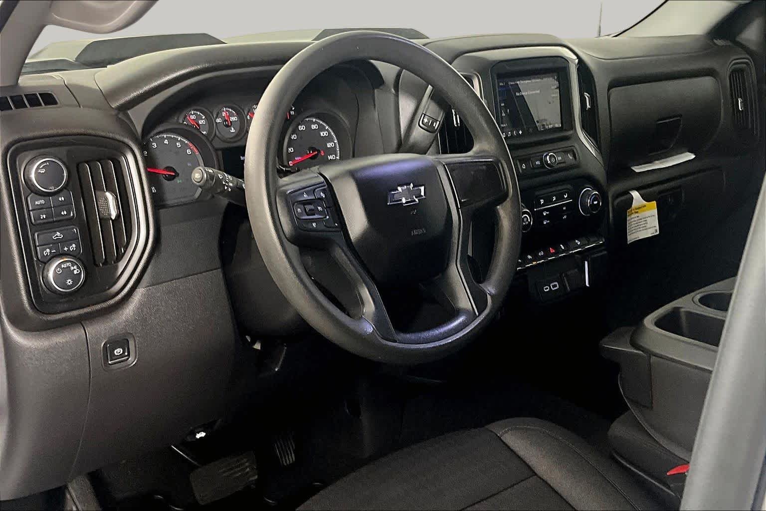2024 Chevrolet Silverado 1500 Custom - Photo 31