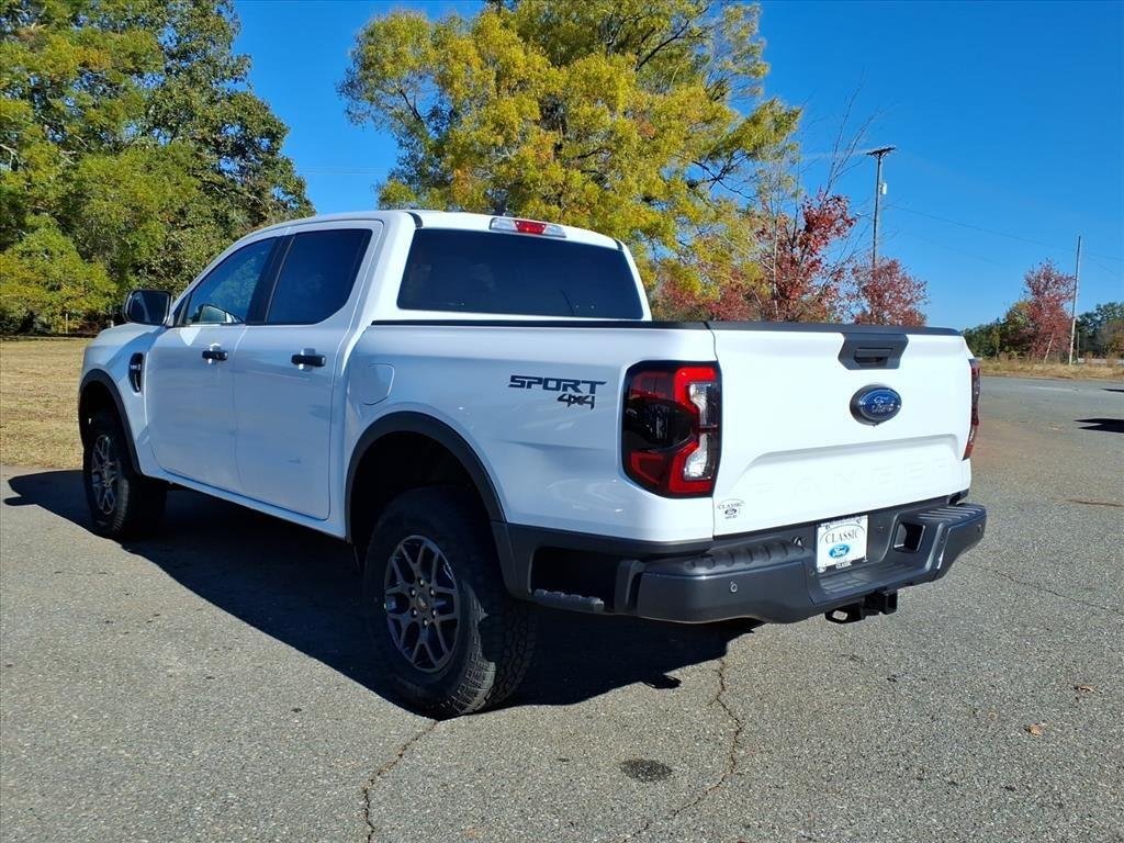 New 2025 Oxford White Ford XLT image 17