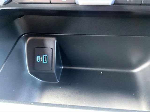 Used 2023 White Ford XLT image 28