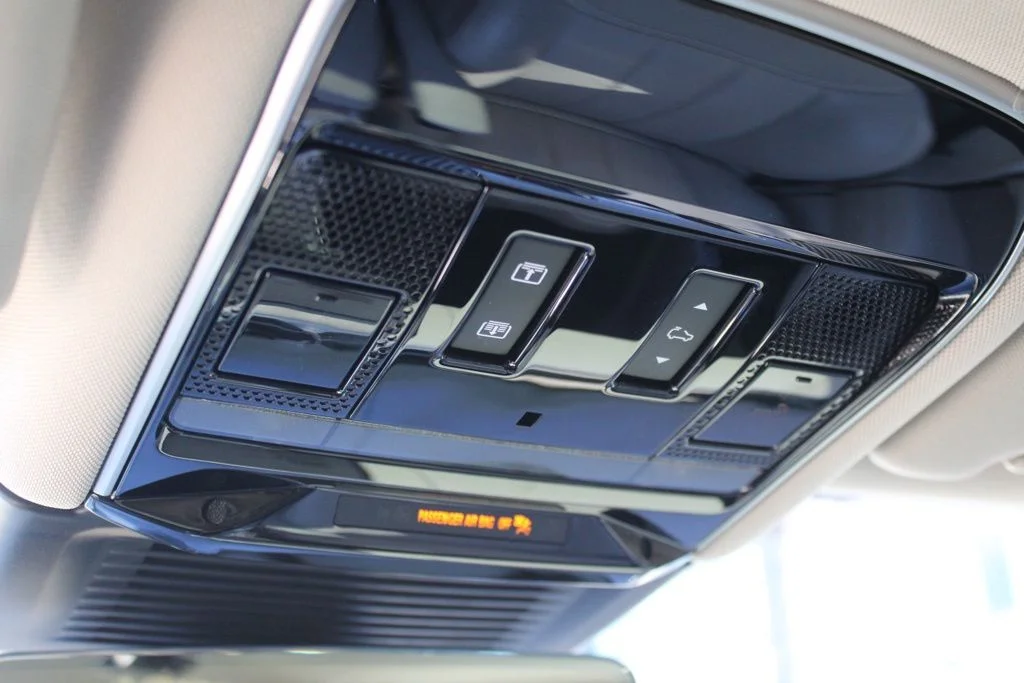 2023 Land Rover Range Rover SE - Photo 32