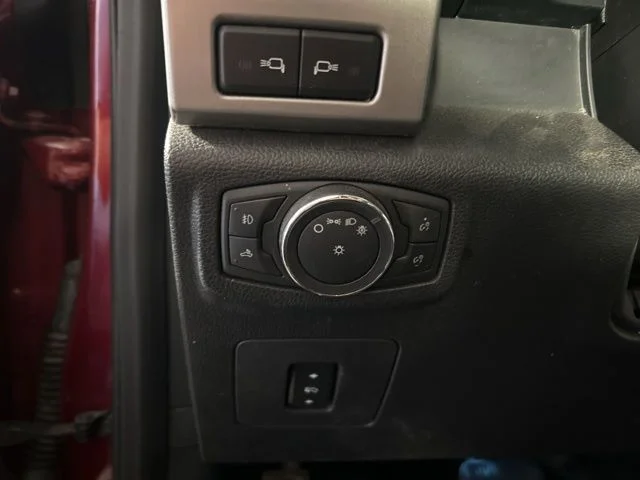Used 2016 Ruby Red Metallic Ford Lariat image 13