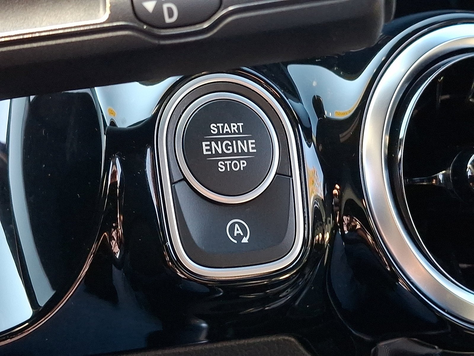 Certified Used 2026 Polar White   149 Mercedes-Benz GLA 250 image 22