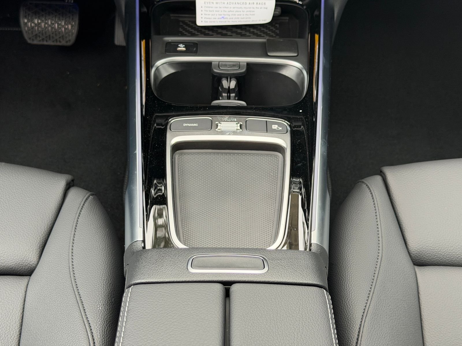 New 2026 Cirrus Silver Metallic Mercedes-Benz GLB 250 image 24
