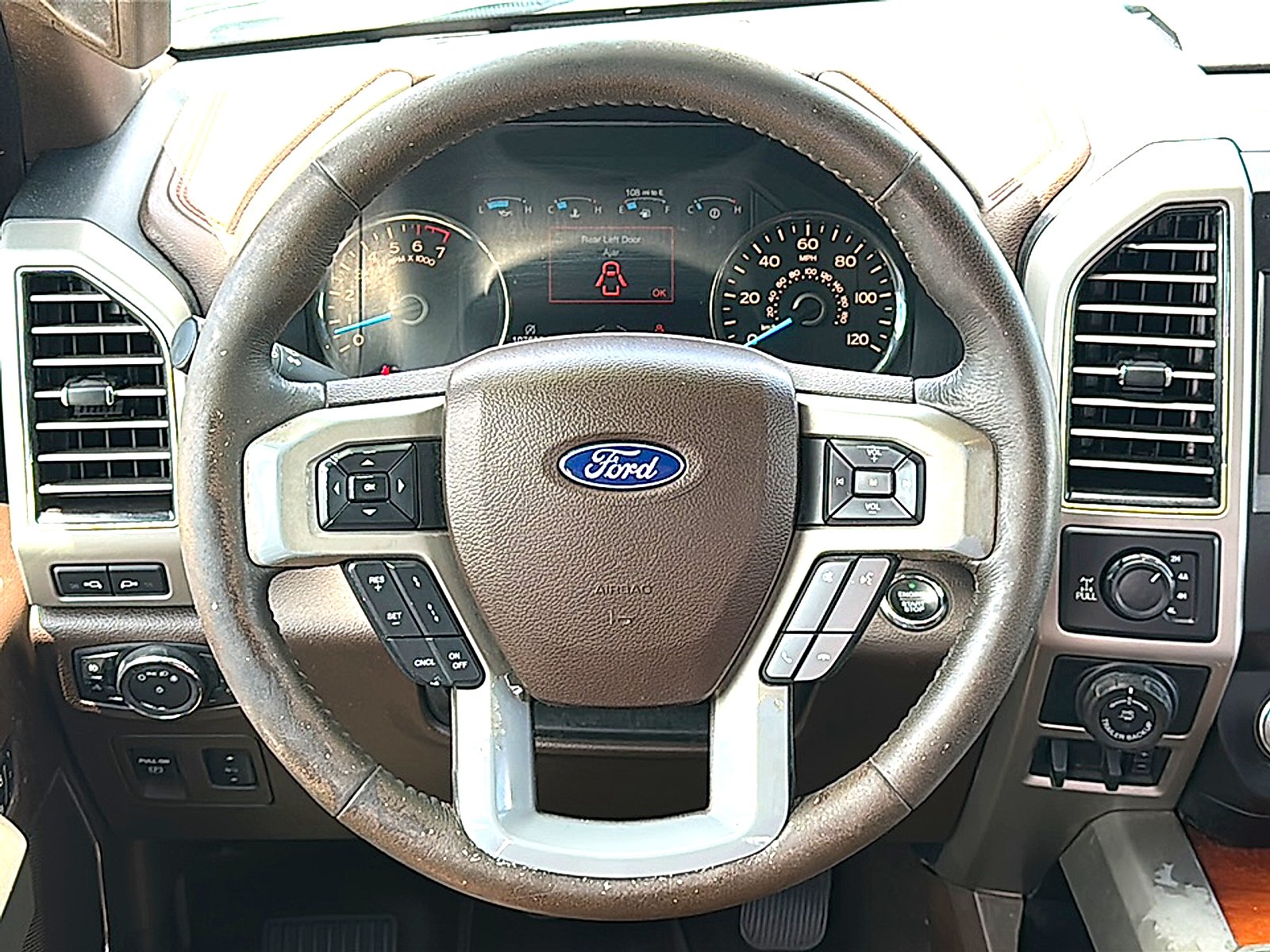 Used 2018 Guard Metallic Ford King Ranch image 28