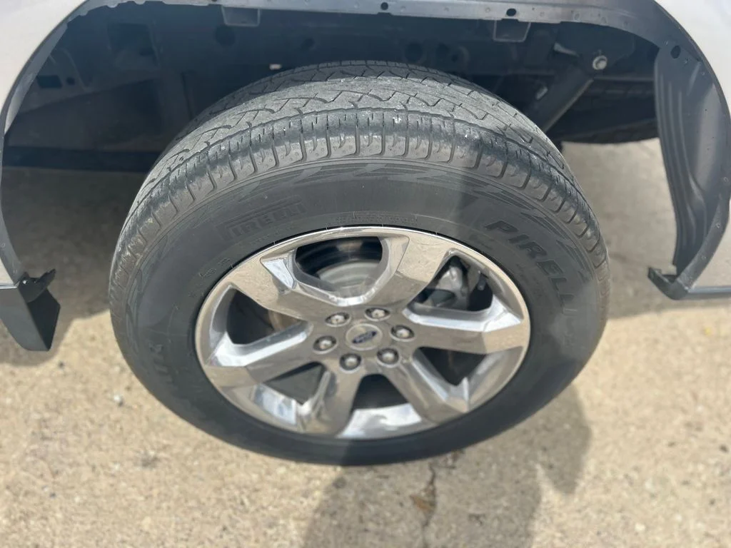 Used 2022 Silver Ford XLT image 38