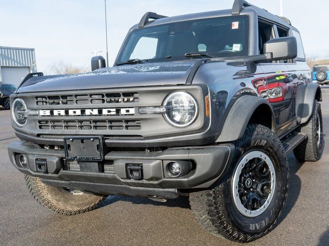 2023 Ford Bronco 4-Door Black Diamond
