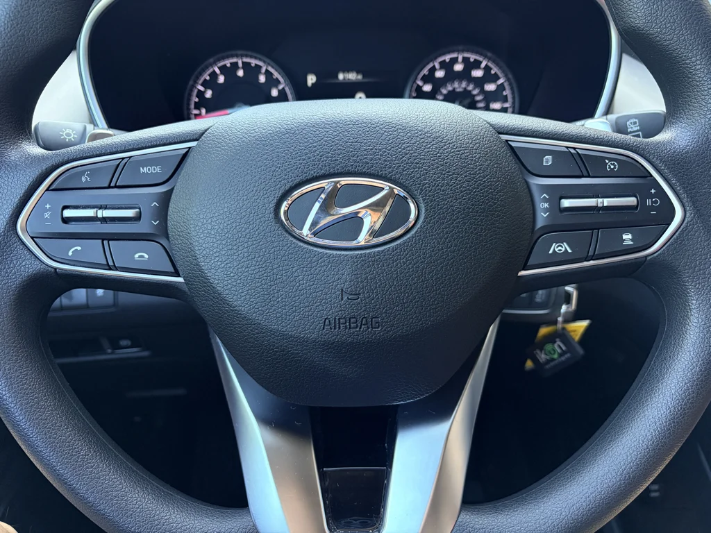 Used 2023 Twilight Black Hyundai SE image 13