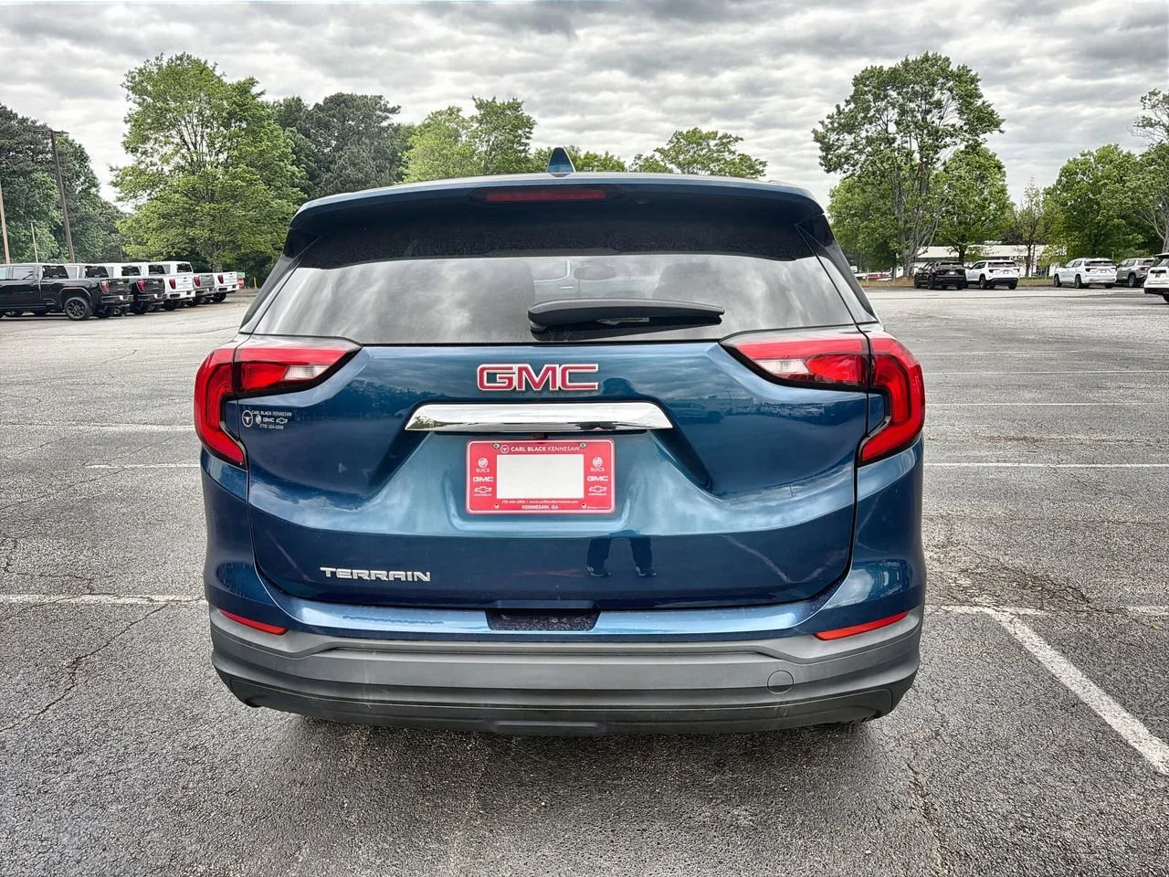 Used 2019 BLUE EMERALD METALLIC GMC SLE image 7