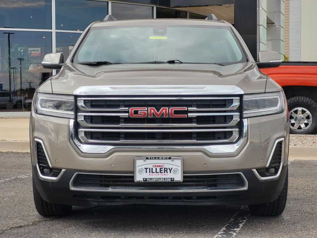 Used 2023 LIGHT STONE METALLIC GMC SLT image 3