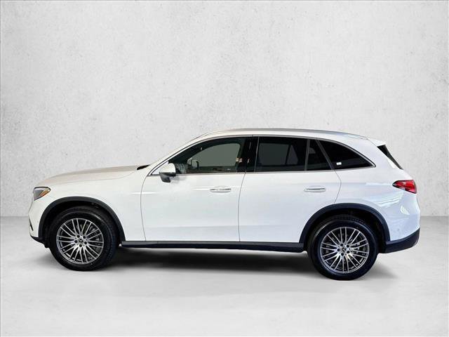 New 2026 Polar White Mercedes-Benz GLC 300 image 38