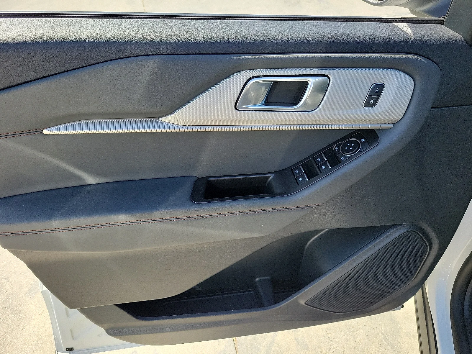 Used 2026 White Metallic Ford Active image 15