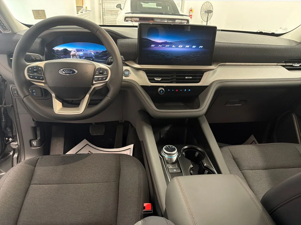 New 2026 Carbonized Gray Metallic Ford Active image 14