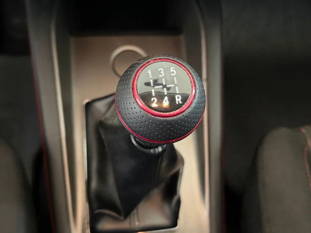 Used 2019 Black Mitsubishi 2.0 SP image 8