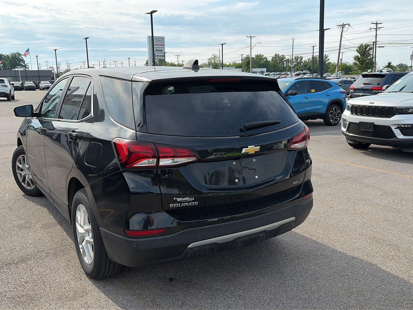 Used 2022 Mosaic Black Metallic Chevrolet LT image 3