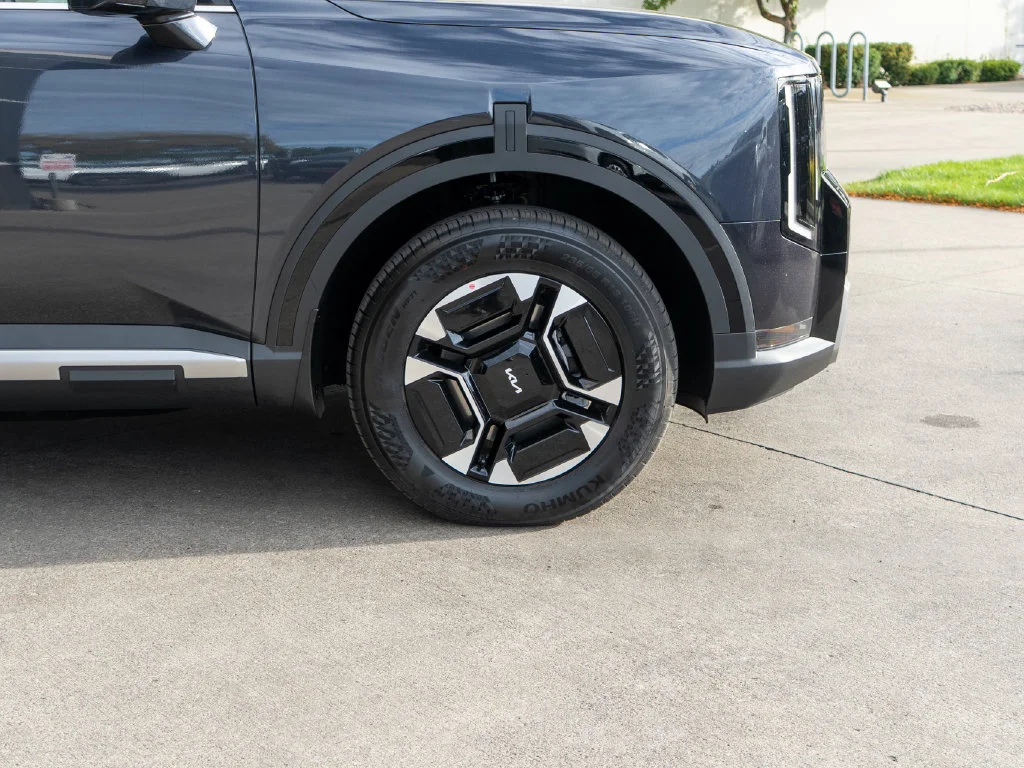 New 2027 Panthera Metal Kia EX image 38