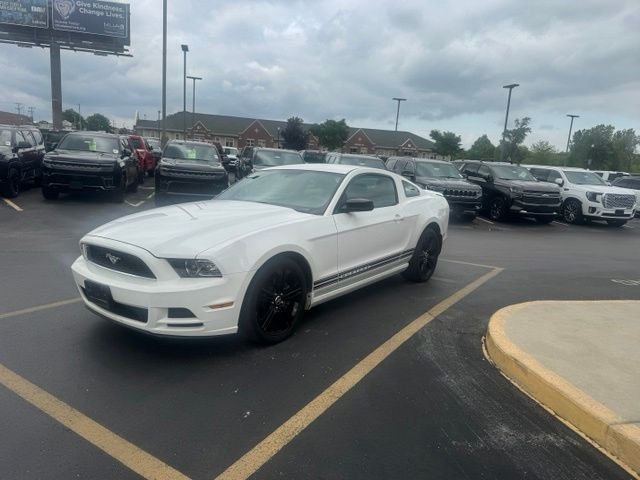 Used 2013 Performance White Ford V6 image 3