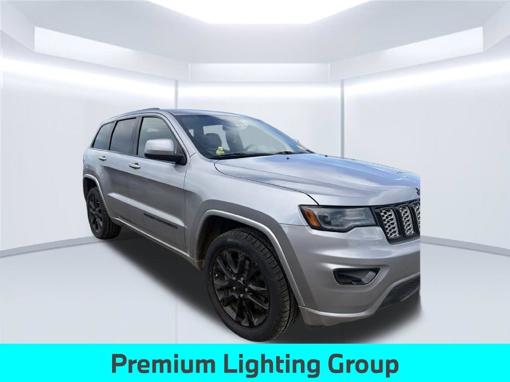 Used 2021 Silver Jeep Laredo X image 6