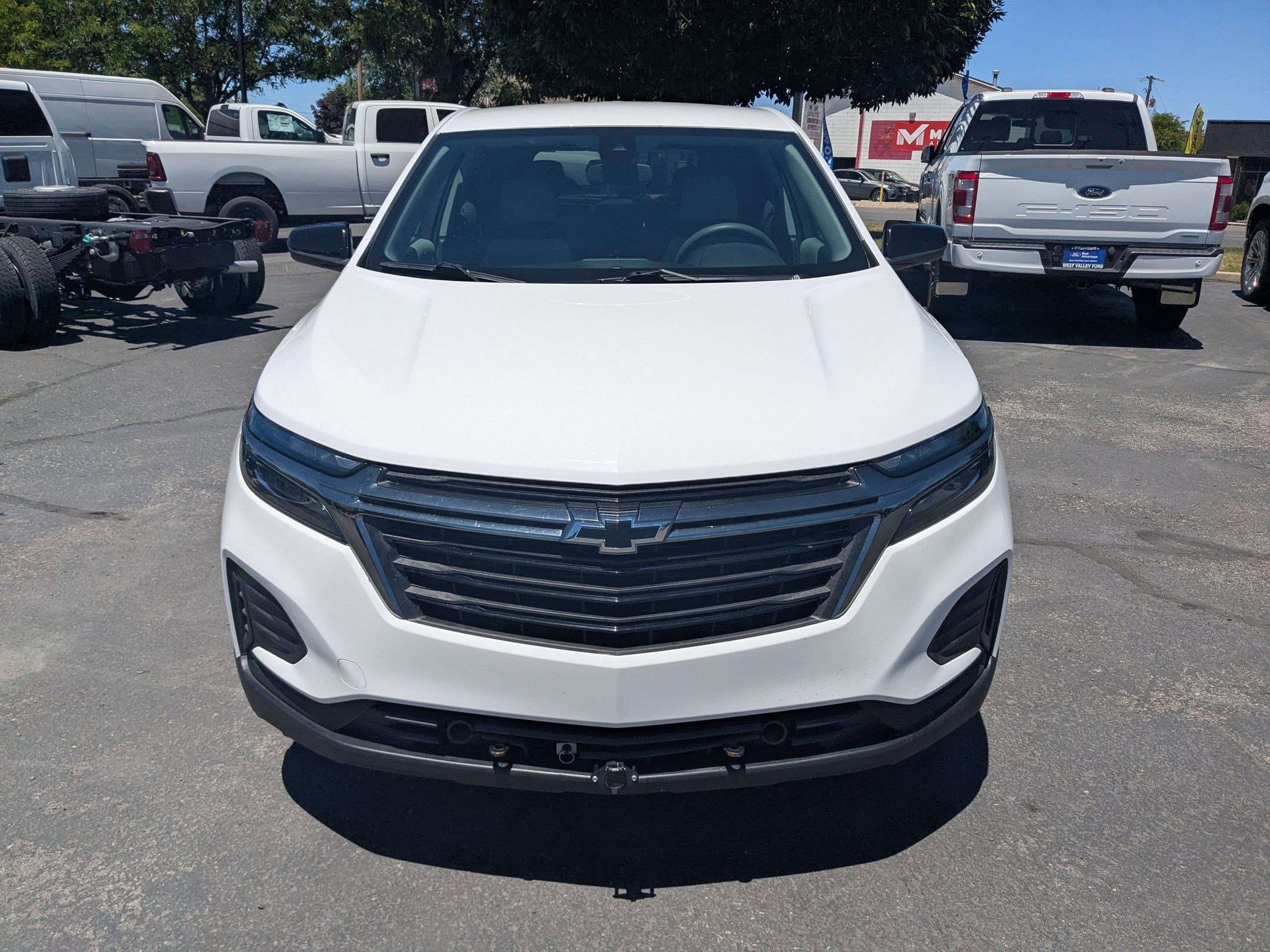 Used 2023 Summit White Chevrolet LS image 9