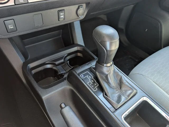 Used 2018 Super White Toyota SR image 19