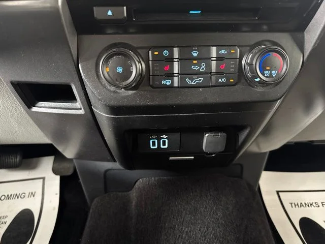 Used 2016 Silver Ford XLT image 16