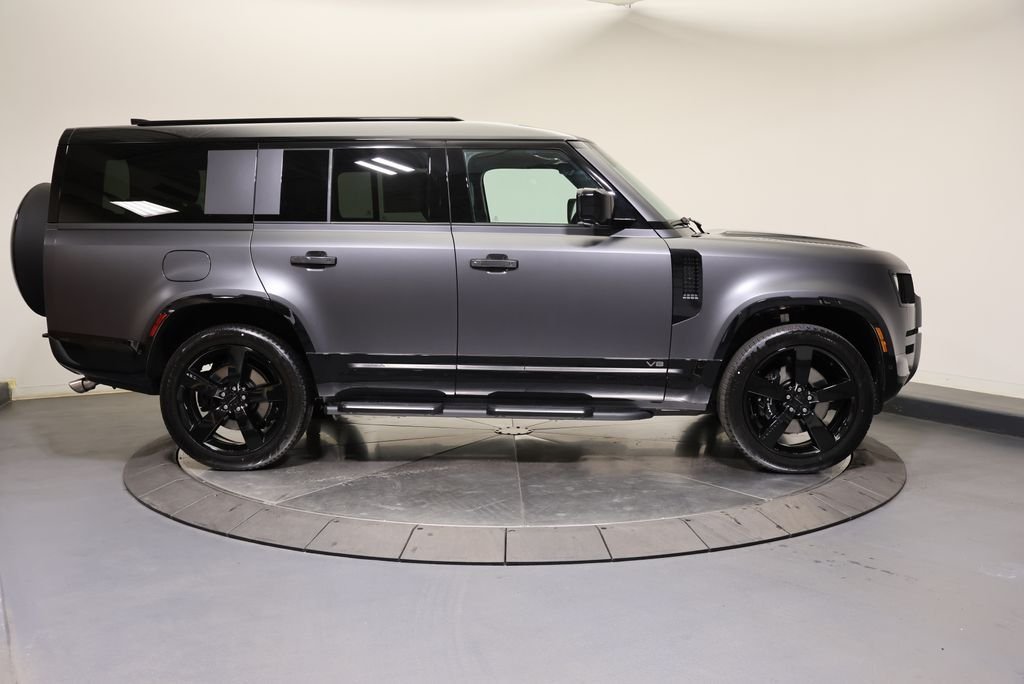 New 2026 Carpathian Grey LAND ROVER V8 image 6