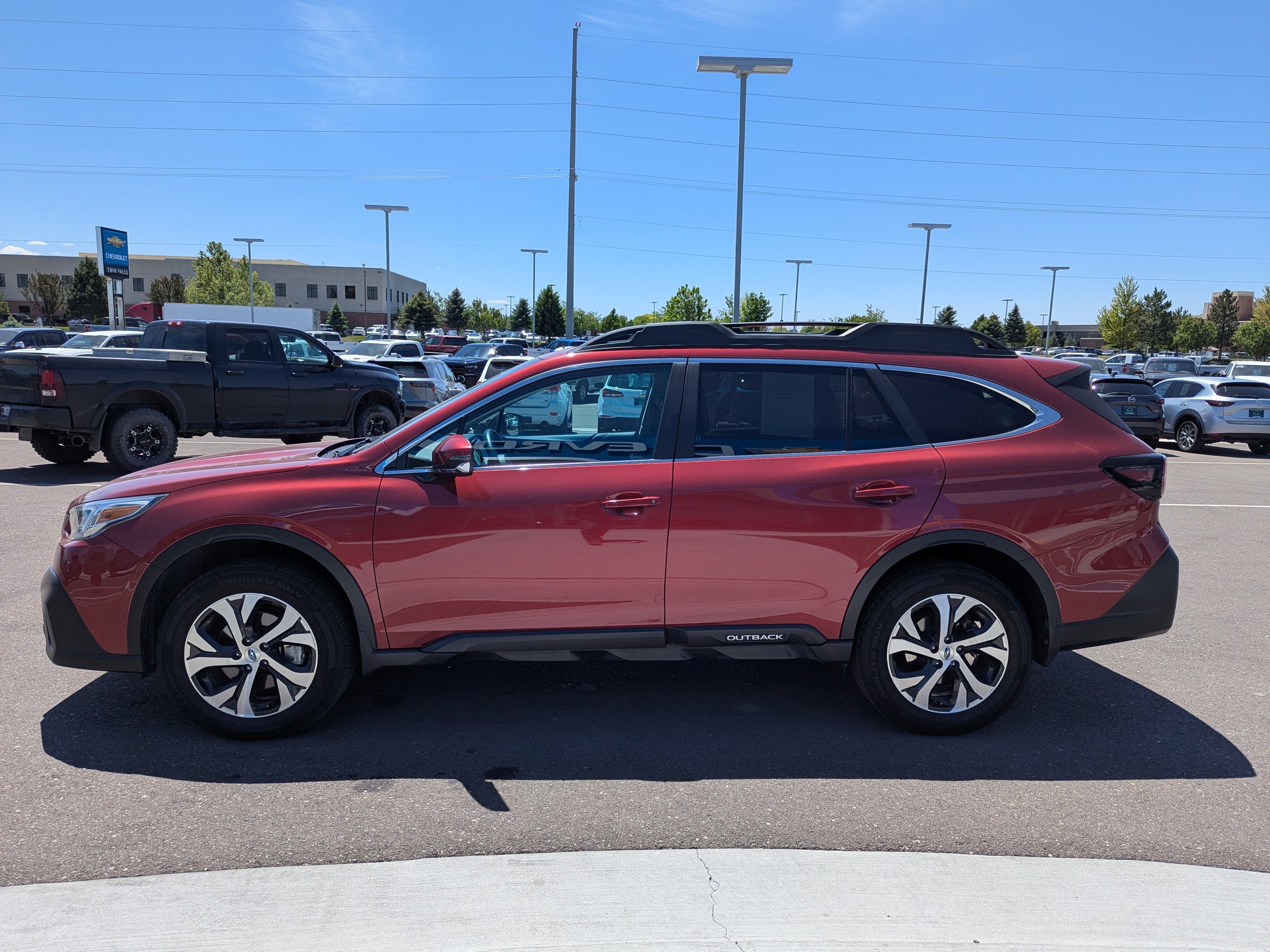2020 Subaru Outback Limited - Photo 9