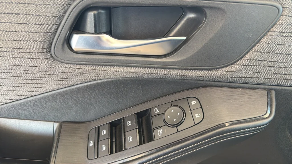 Used 2023 Gun Metallic Nissan SV image 18