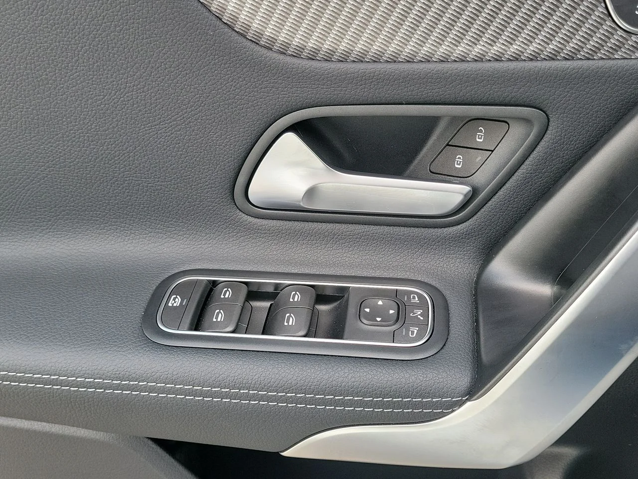 Certified Used 2026 White Mercedes-Benz CLA 250 image 25