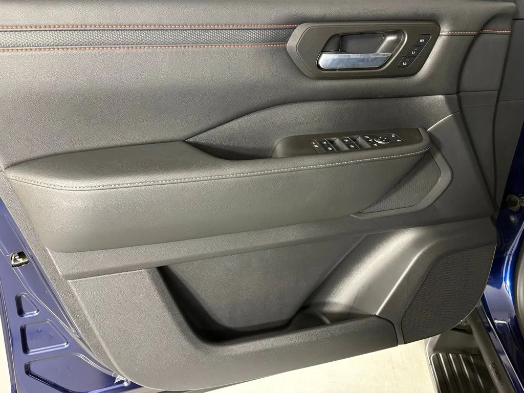 New 2026 Blue Nissan PRO-4X image 14