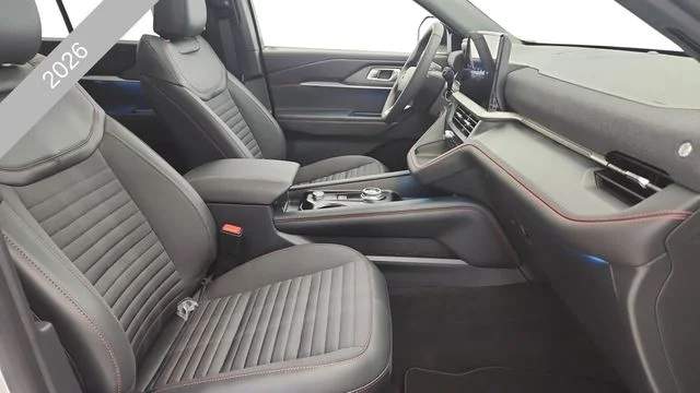 New 2026 Star White Metallic Tri-Coat Ford ST-Line image 26